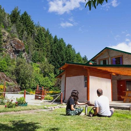 Huellas Hostel Лаго-Пуэло Экстерьер фото