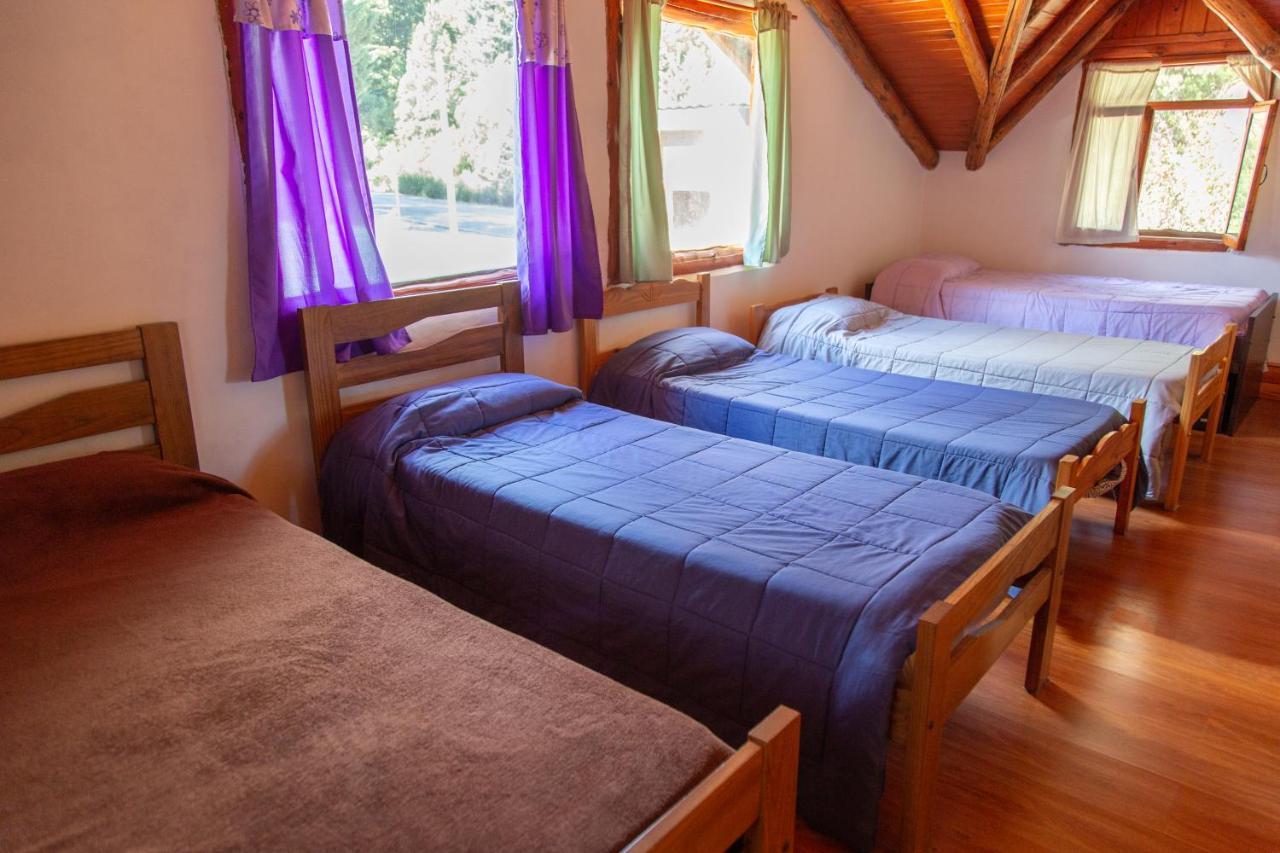 Huellas Hostel Лаго-Пуэло Экстерьер фото