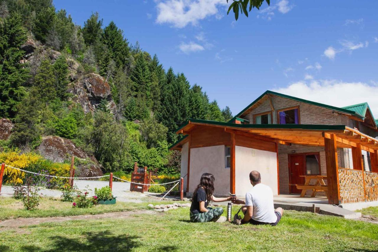 Huellas Hostel Лаго-Пуэло Экстерьер фото