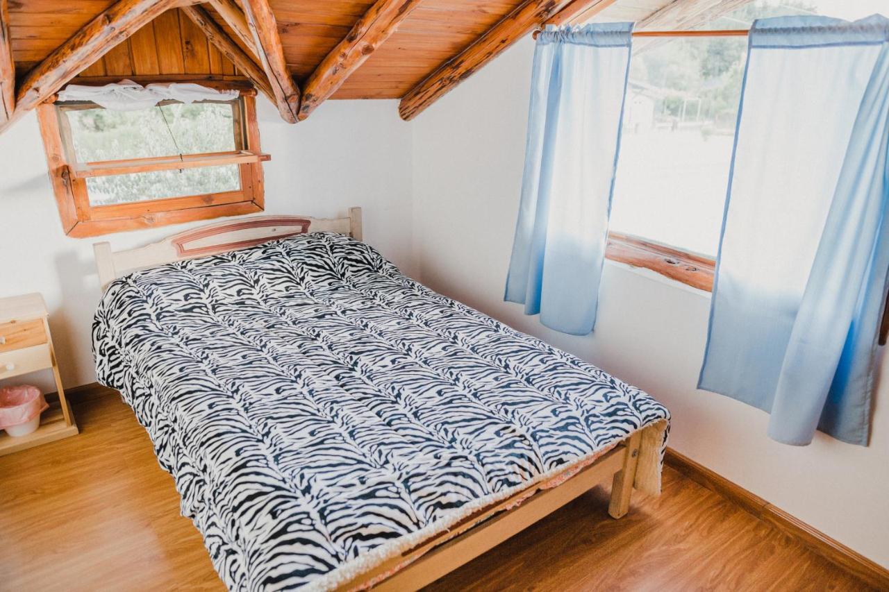 Huellas Hostel Лаго-Пуэло Экстерьер фото