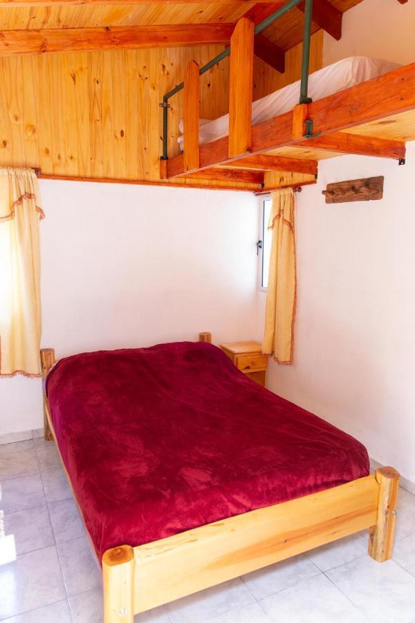 Huellas Hostel Лаго-Пуэло Экстерьер фото